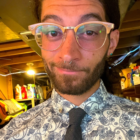 Meet your Posher, Avery - Picture 1 of 1